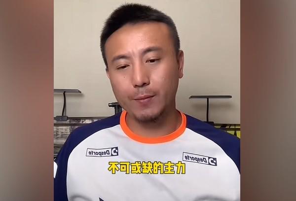 詹姆斯与火箭队的短暂合作回顾与舆论反响